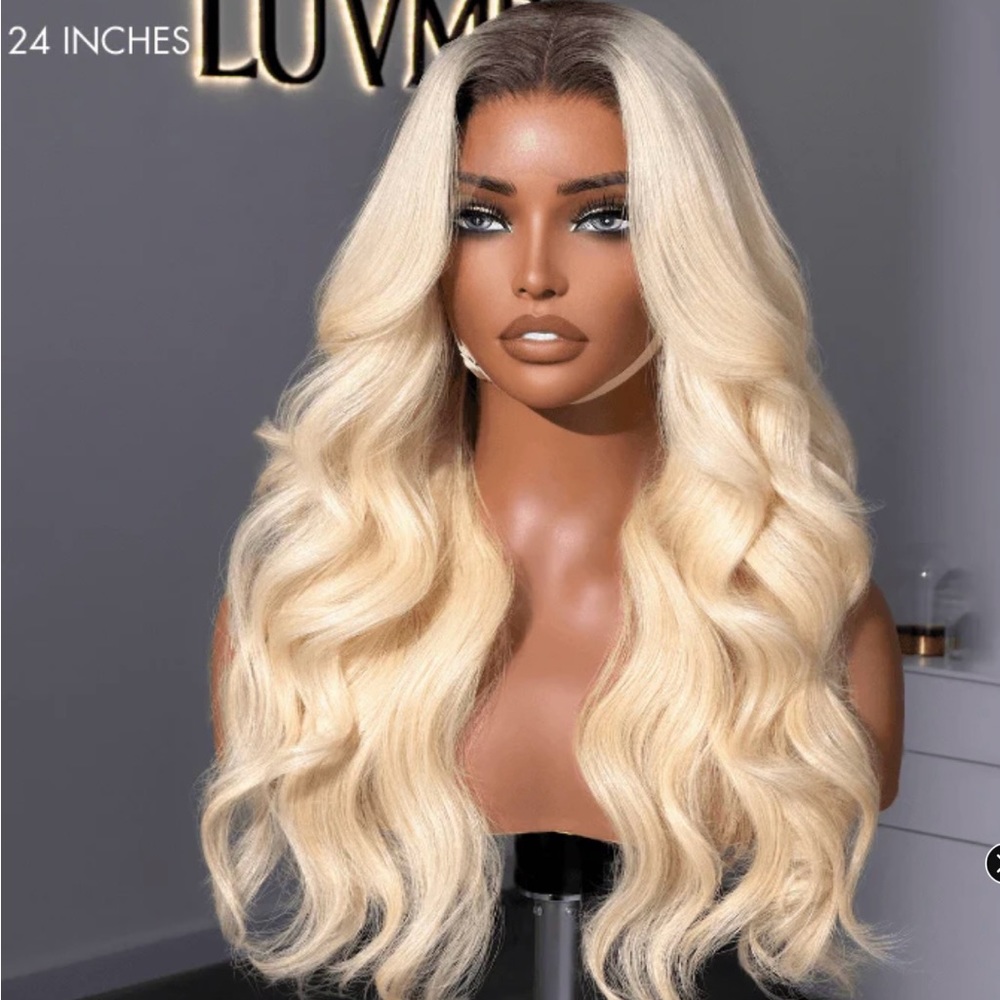 Cream Voluminous Wavy Wig with Ombre Effect